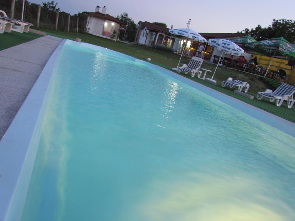 Villas And Bungalows Panorama Černomorec Exterior foto