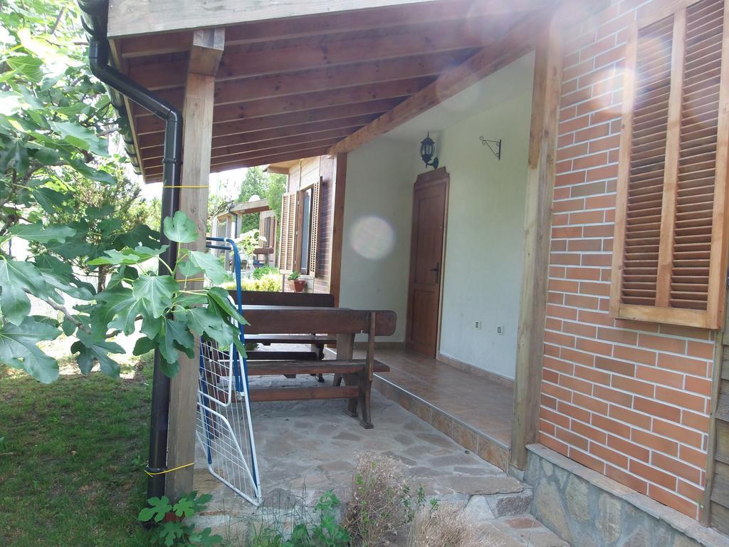 Villas And Bungalows Panorama Černomorec Exterior foto